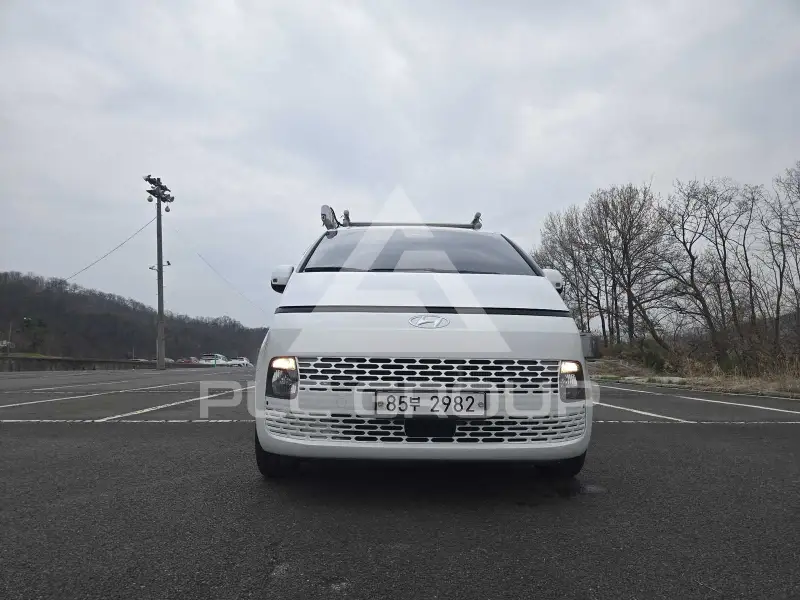 2022 Hyundai Staria