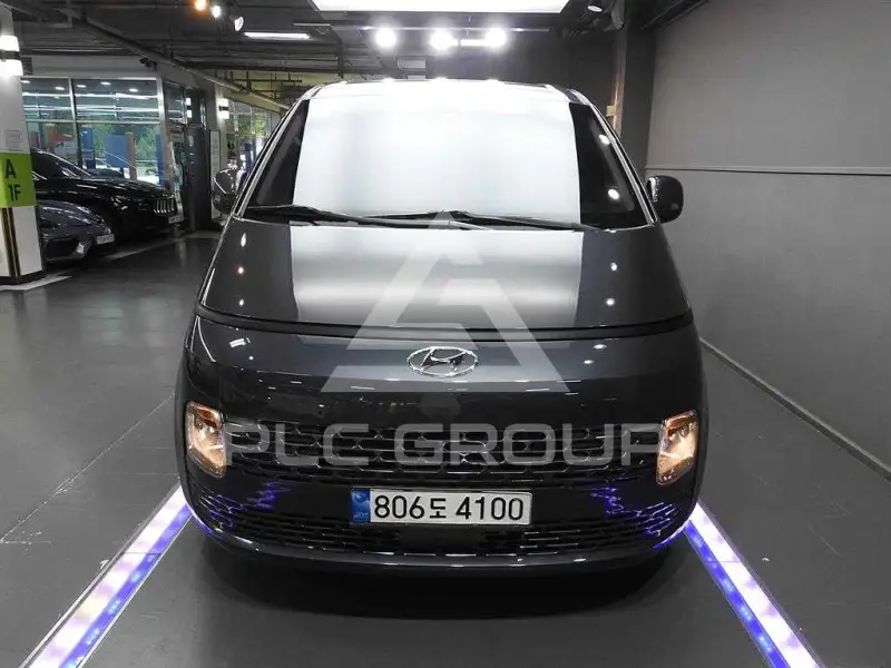 2022 Hyundai Staria