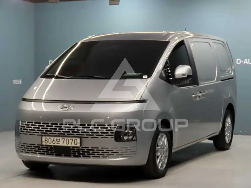 2022 Hyundai Staria