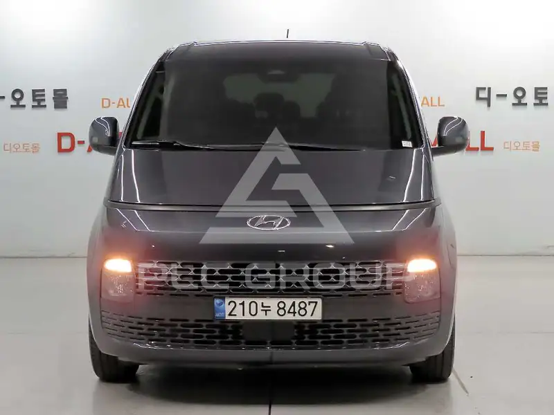 2022 Hyundai Staria