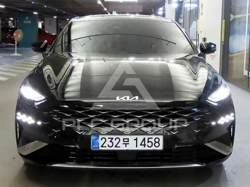 2023 KIA K8