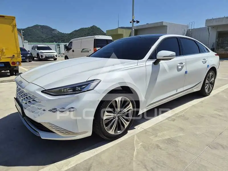2023 KIA K8