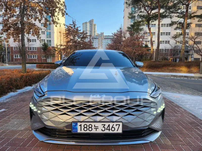 2023 KIA K8