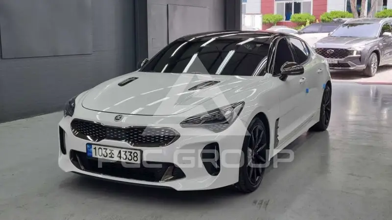 2023 KIA Stinger