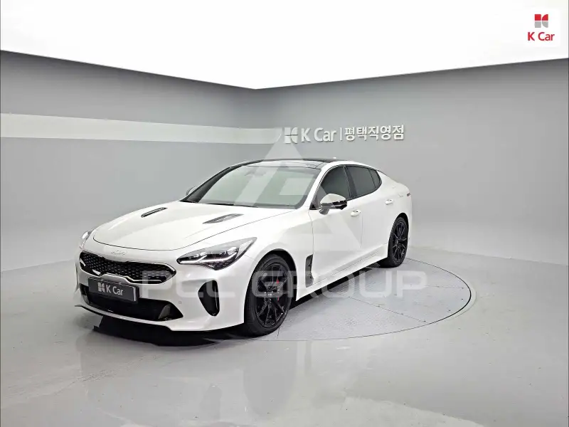 2023 KIA Stinger