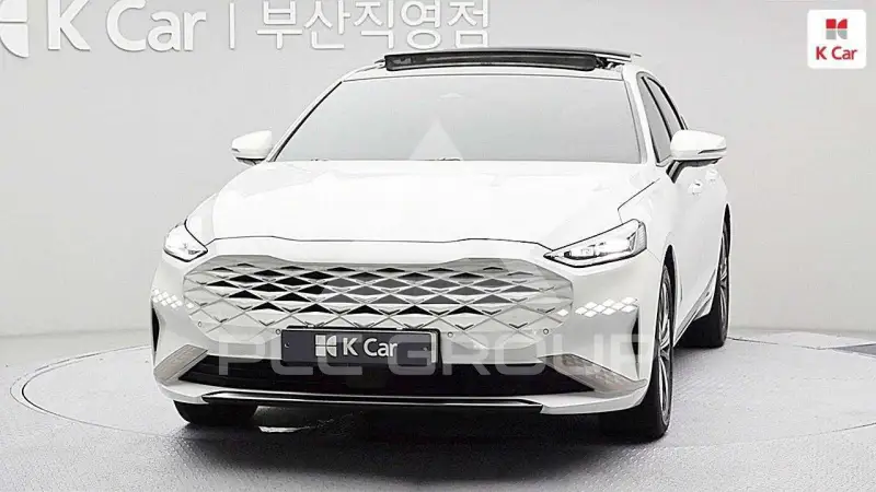 2023 KIA K8