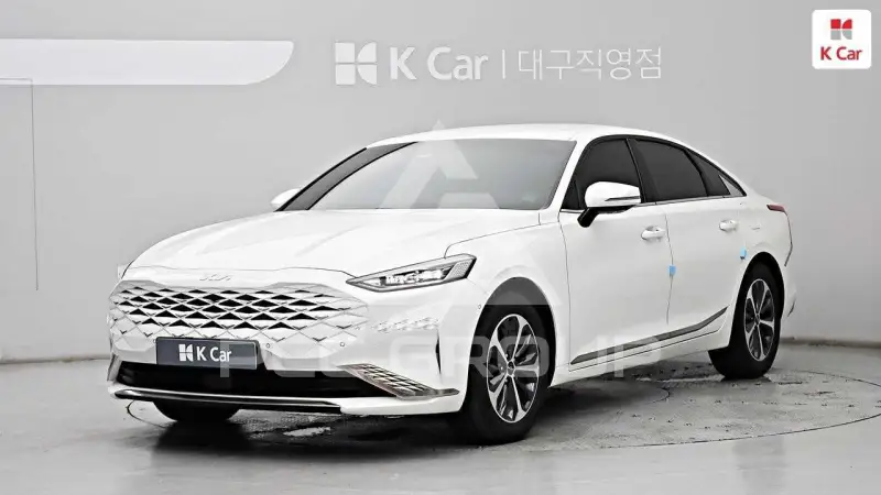 2023 KIA K8