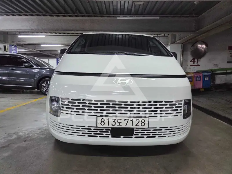 2023 Hyundai Staria