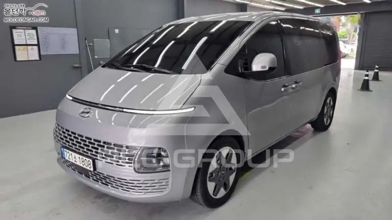 2023 Hyundai Staria