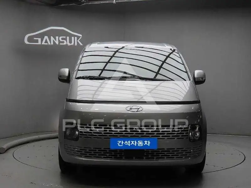 2023 Hyundai Staria