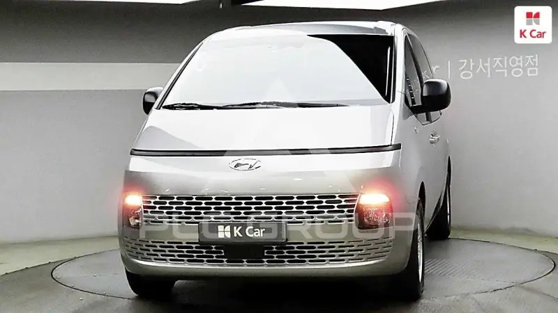2023 Hyundai Staria