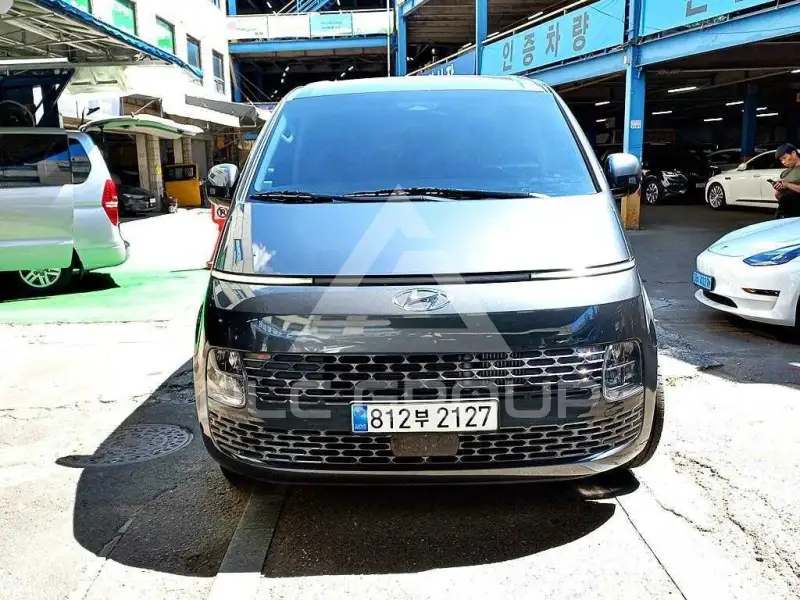 2023 Hyundai Staria