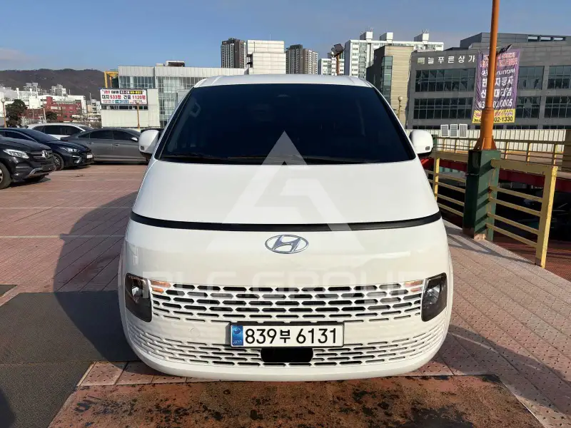 2024 Hyundai Staria