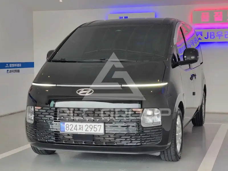 2024 Hyundai Staria
