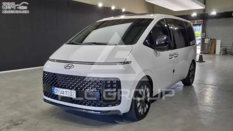 2024 Hyundai Staria
