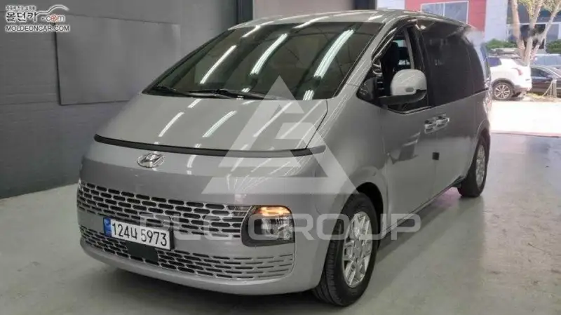 2024 Hyundai Staria