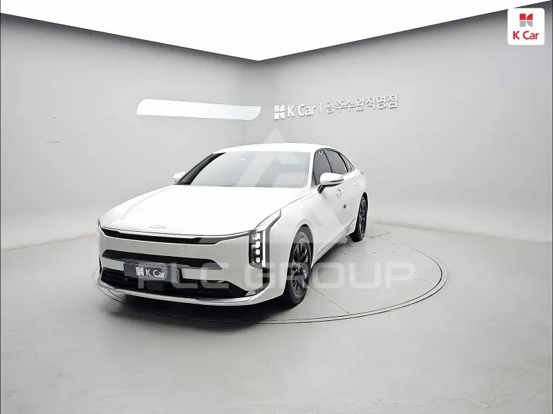 2025 KIA K8