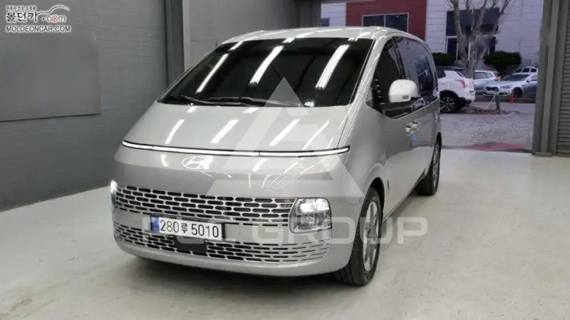2025 Hyundai Staria