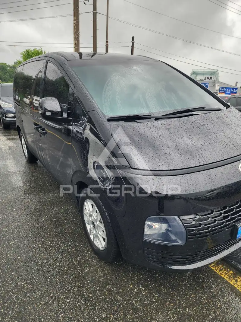 2025 Hyundai Staria