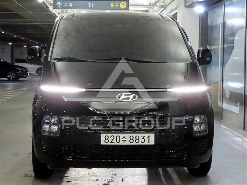 2025 Hyundai Staria