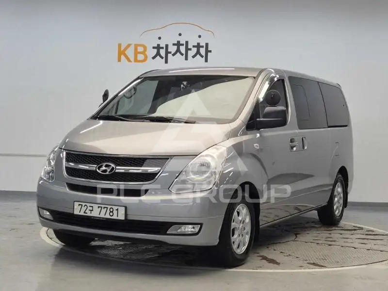 2013 Hyundai Grand Starex