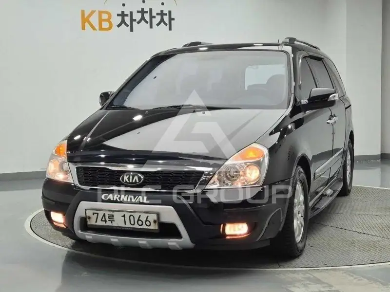 2013 KIA Carnival