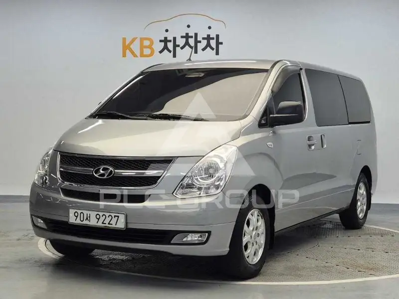 2014 Hyundai Grand Starex