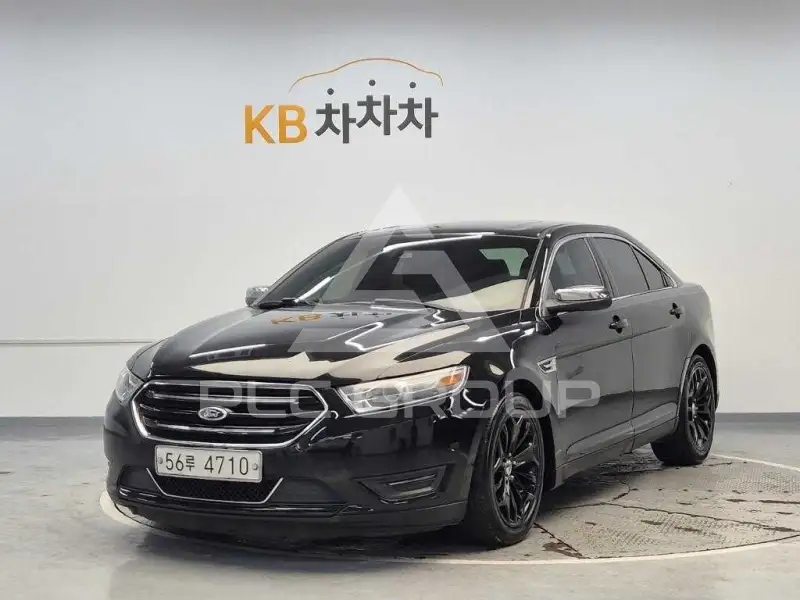2013 Ford TAURUS