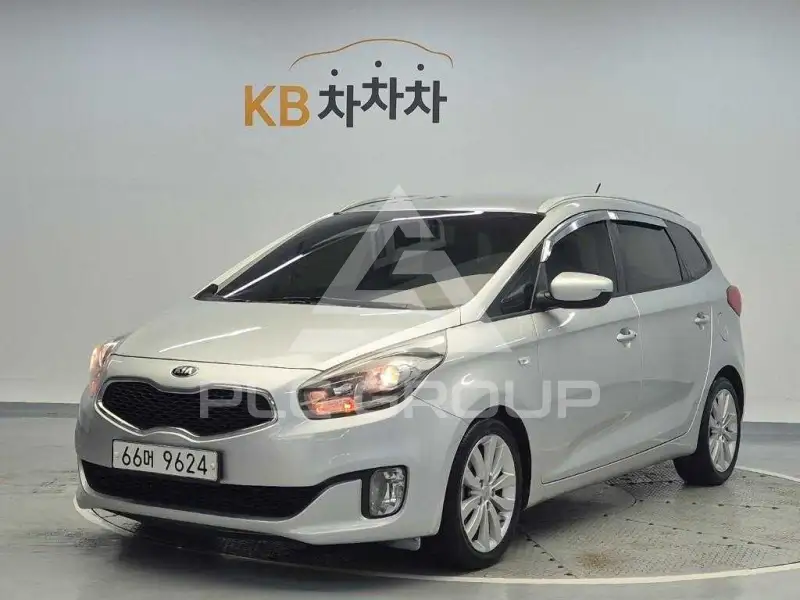 2015 KIA Carens