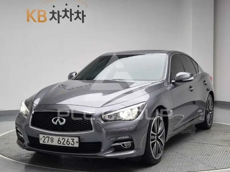 2015 Infinity Q50