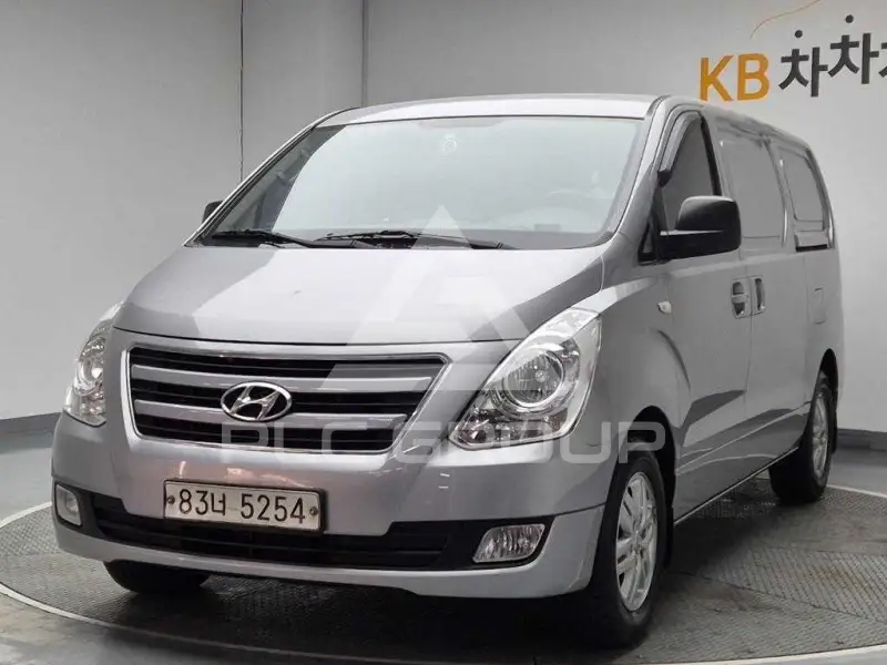 2017 Hyundai Grand Starex