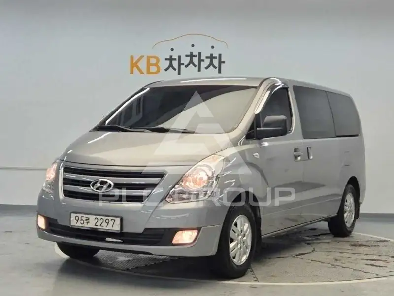 2017 Hyundai Grand Starex