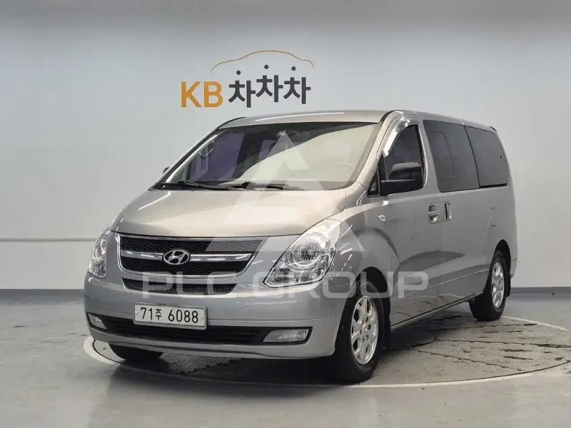 2016 Hyundai Grand Starex