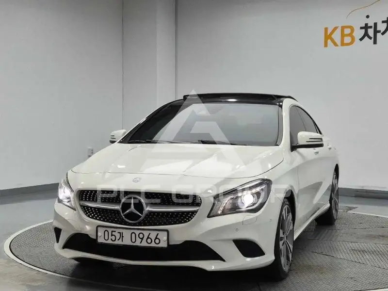 2016 Mercedes Benz CLA-Class