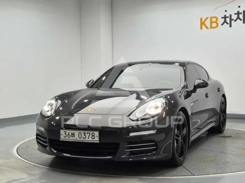 2016 Porsche Panamera