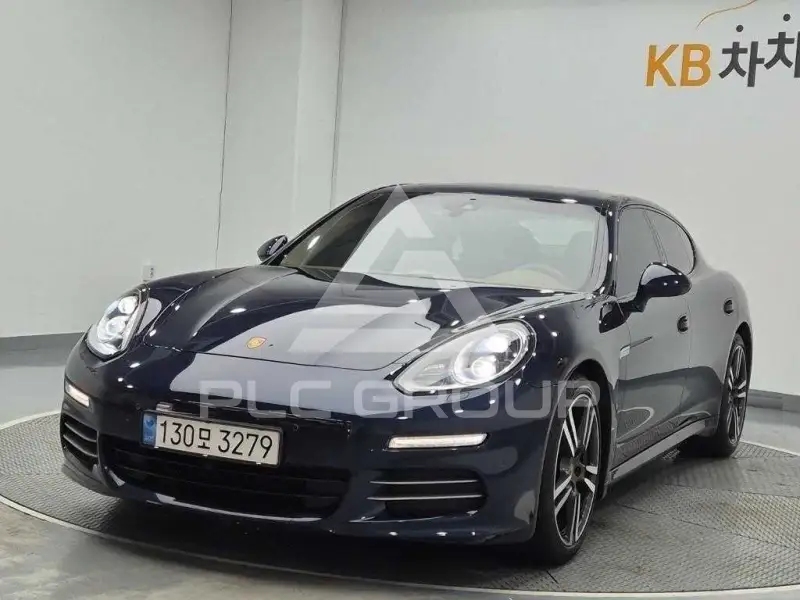 2016 Porsche Panamera