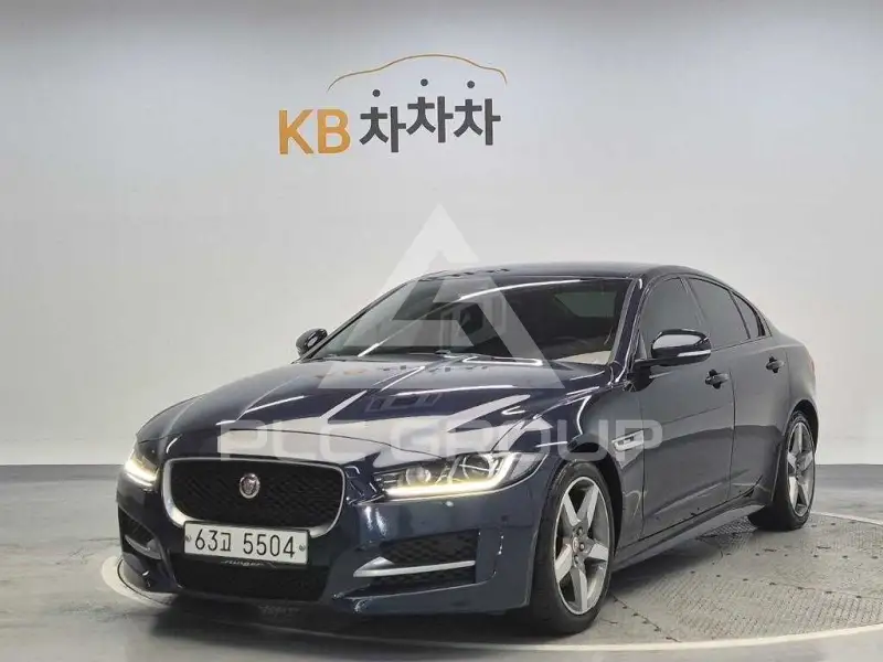 2016 Jaguar XE