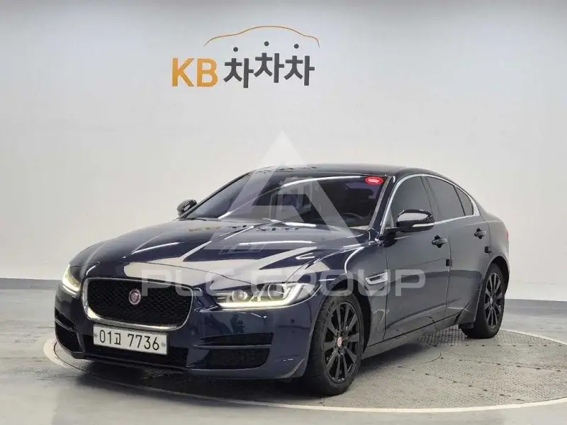 2017 Jaguar XE