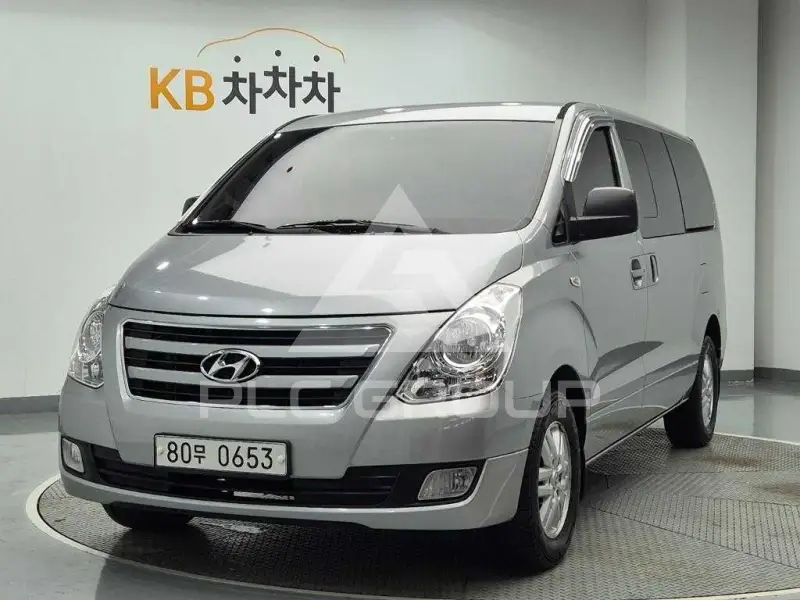 2017 Hyundai Grand Starex