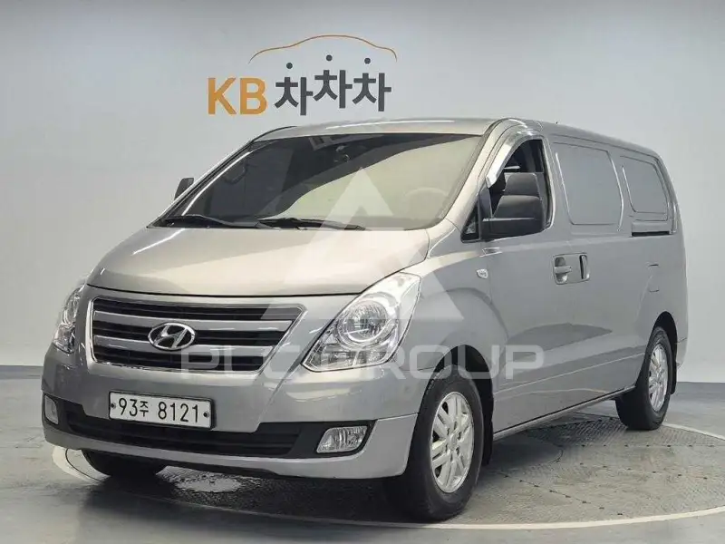 2017 Hyundai Grand Starex
