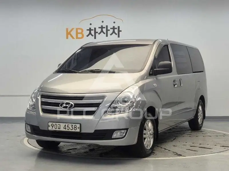 2018 Hyundai Grand Starex