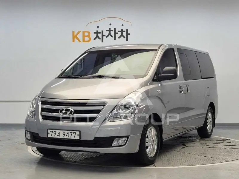 2018 Hyundai Grand Starex