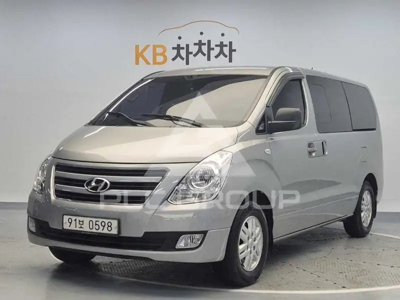 2018 Hyundai Grand Starex