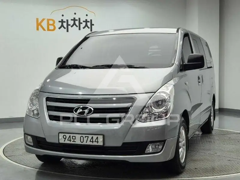 2017 Hyundai Grand Starex