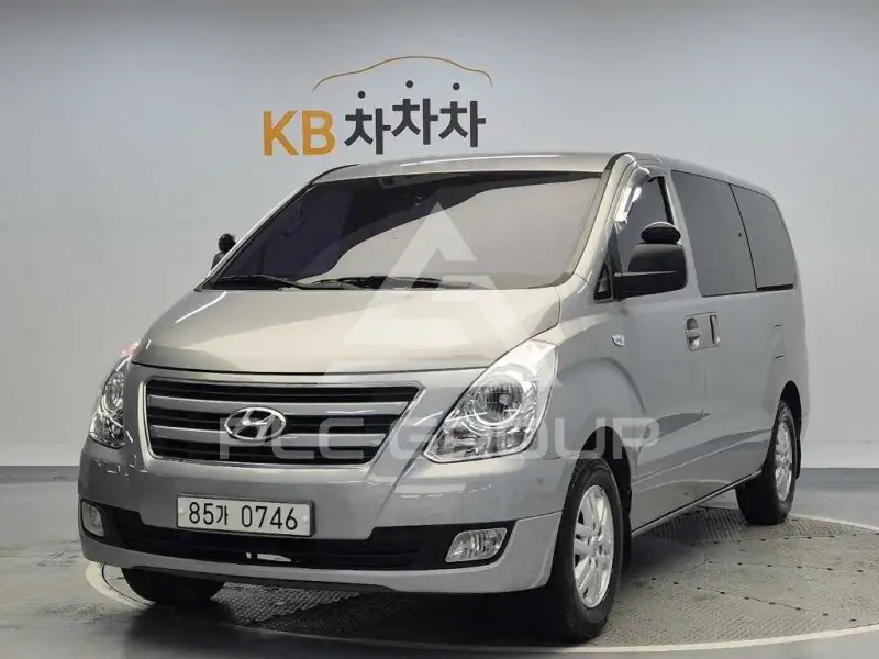 2017 Hyundai Grand Starex