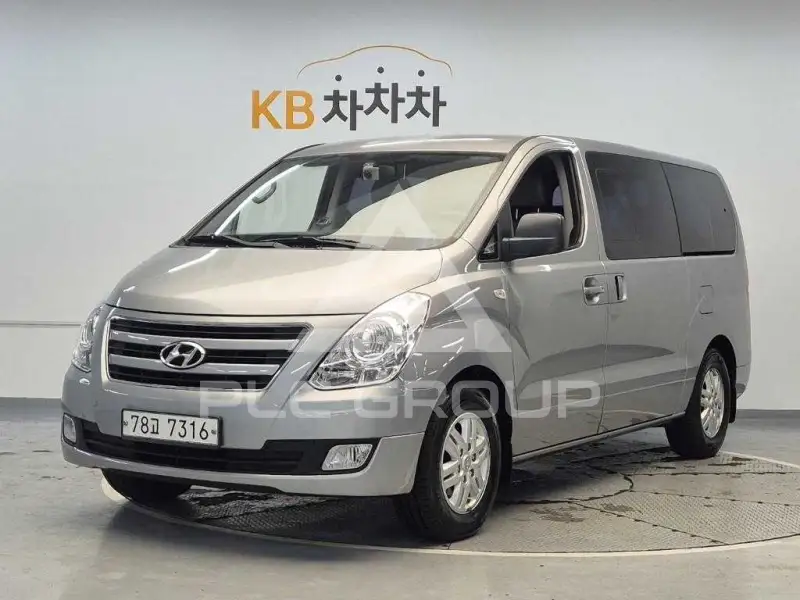 2017 Hyundai Grand Starex
