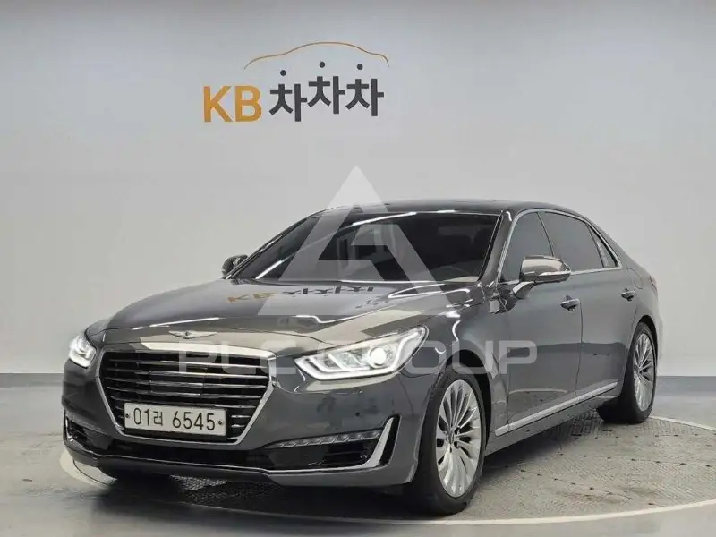 2018 Genesis G90