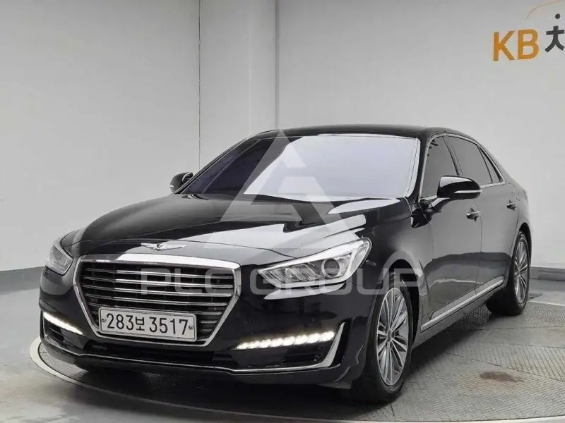 2017 Genesis G90
