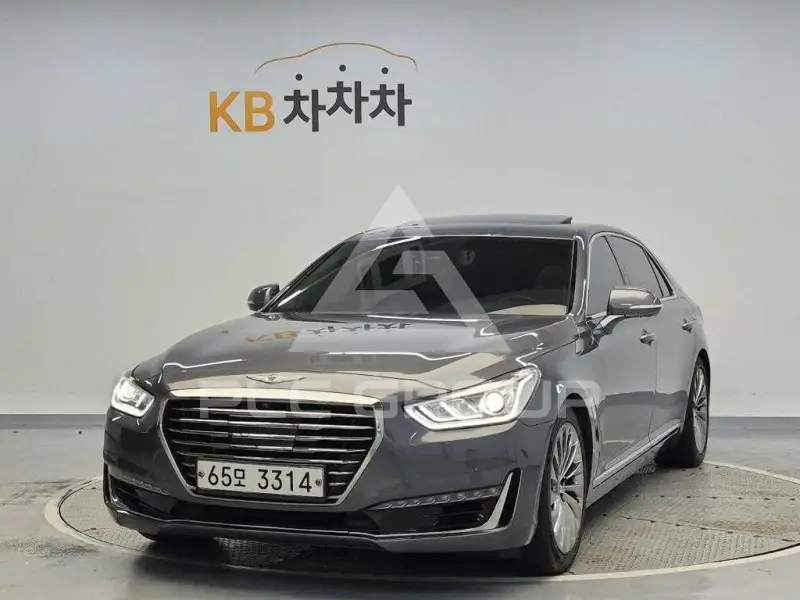 2017 Genesis G90