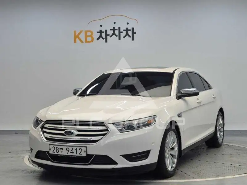 2017 Ford TAURUS